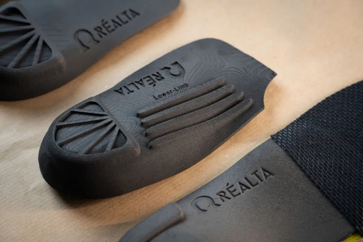 Custom 3D-printed orthotics manufactured at Réalta Labs